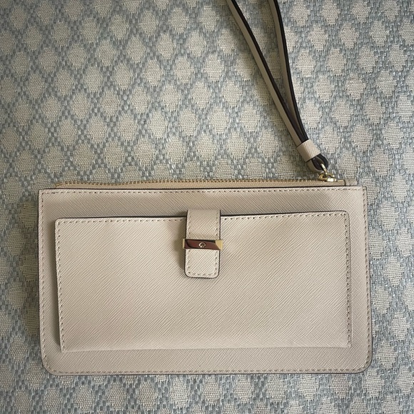 Kate Spade wristlet - never used - Picture 3 of 5